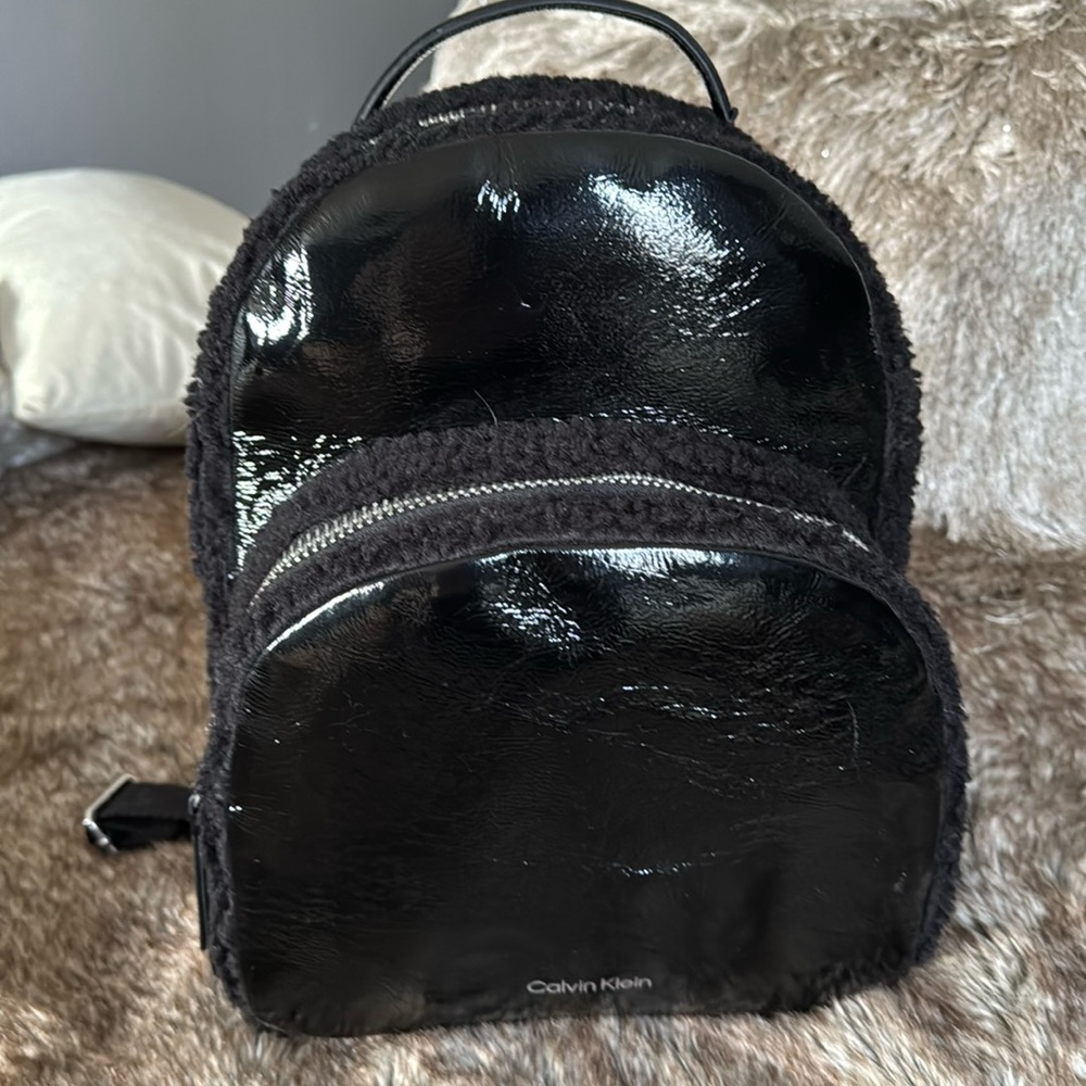 NWT CALVIN KLEIN Estelle Patent Sherpa Backpack
